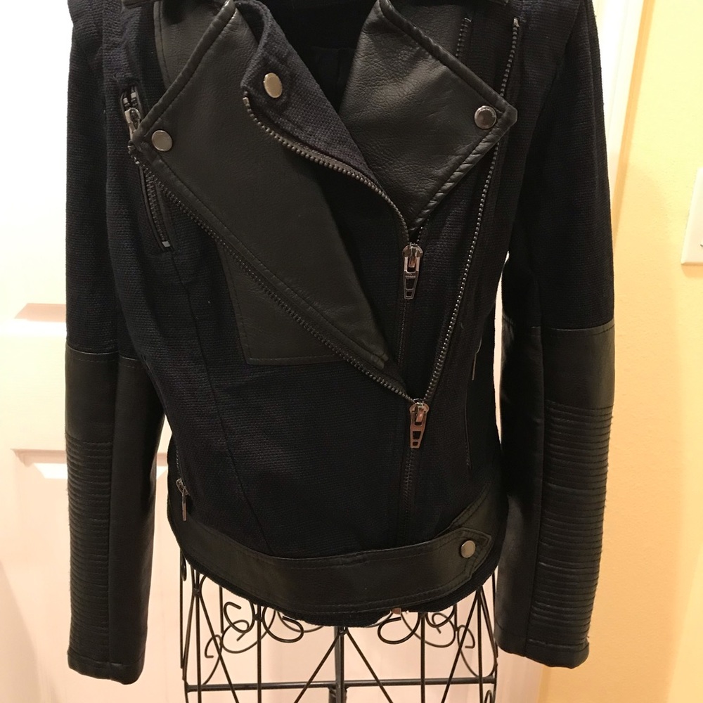 3XHOST PICK🎉Blank NYC Twill & Faux Leather Moto Style Jacket chunky zippers Sm - Picture 10 of 15